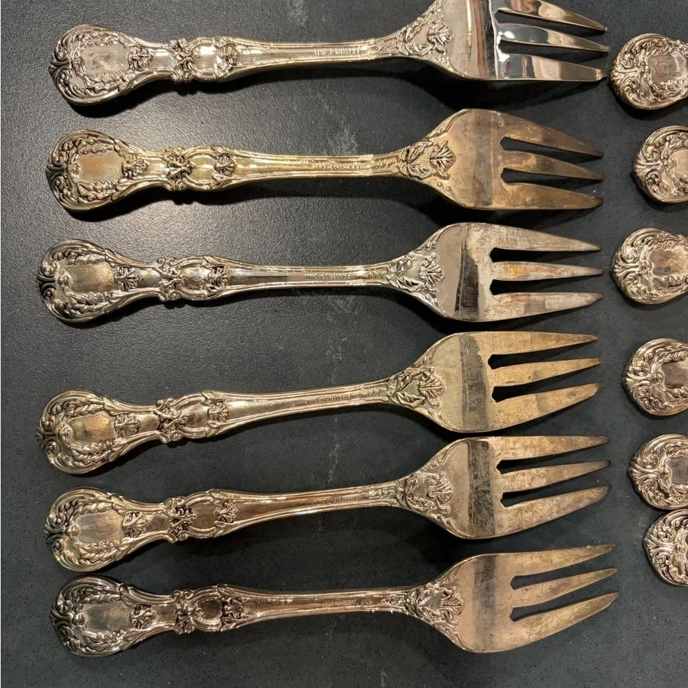 Vintage Rogers French Rose Floral Silver Plated Fork Set 12 pcs